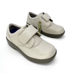 Apex Women’s Ambulator Orthotic Shoe Size 6.5 Wide Single Strap Taupe New NWT